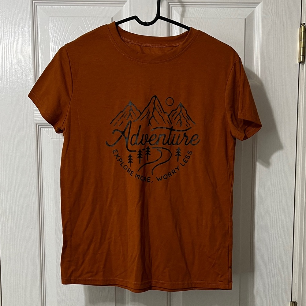 Adventure Graphic T-Shirt - Brown